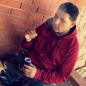 Meet your Posher, Devin